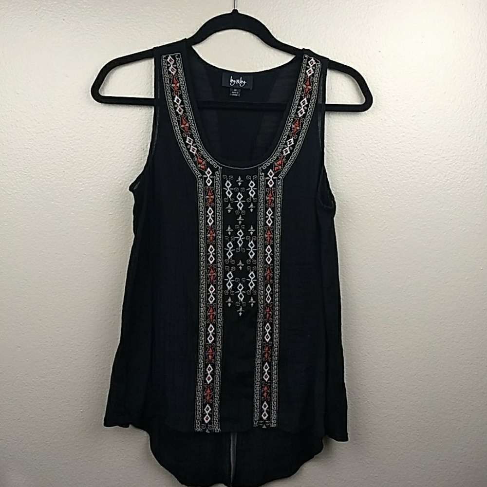By & By Crossover Back Sleeveless Top Size M (Jr) - Picture 1 of 7